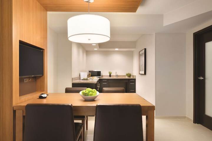 Hyatt Place Chicago / OHare Airport