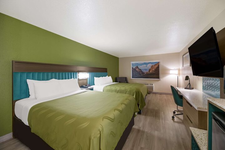 Room 20 of 29