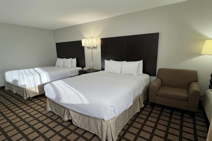 Baymont by Wyndham Queensbury / Lake George