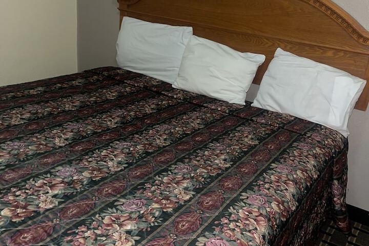 Room 38 of 48