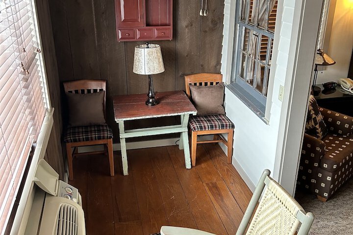 Room 199 of 260