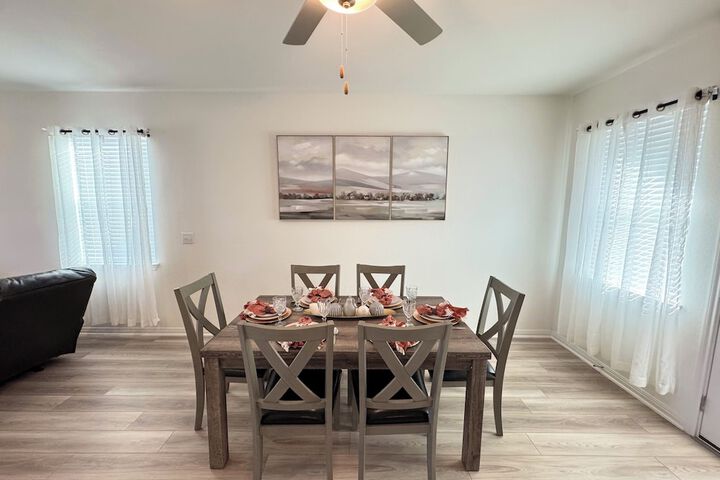Modern 4BR New Home w Luxury Touches