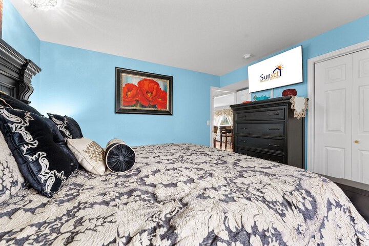 Room 17 of 32