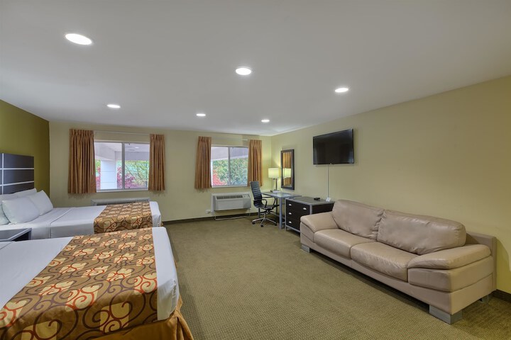 Room 14 of 26
