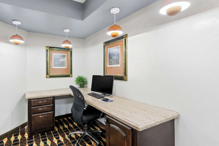 Business Center 53 of 54