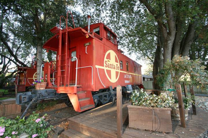 Featherbed Railroad B & B Resort