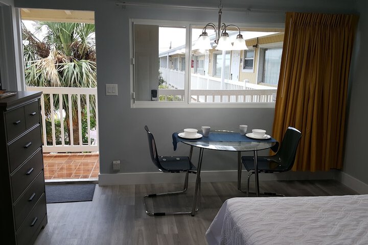 Room 40 of 69