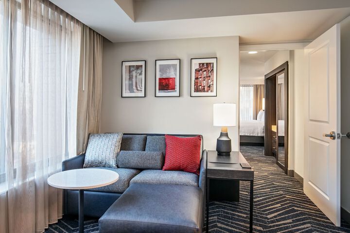 Room 25 of 44
