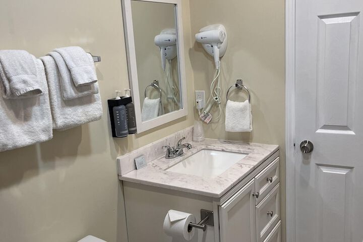 Room 50 of 120