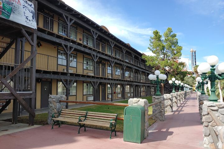 Hotel 2 of 53