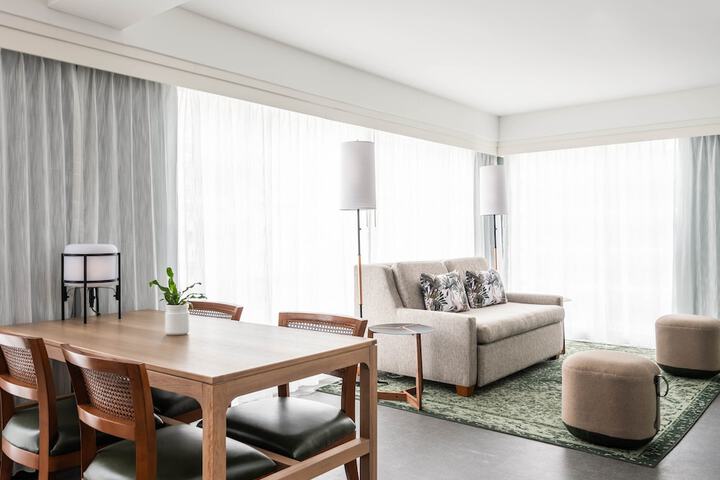Room 7 of 19