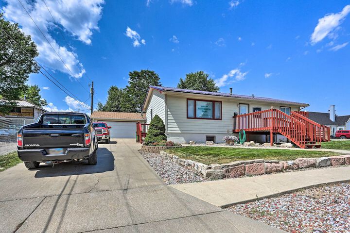 Centrally Located Sturgis Apt on Main St. w / Garage