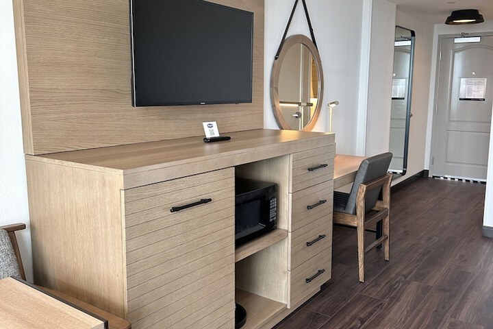 Room 63 of 104