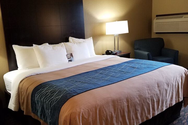 Room 15 of 40