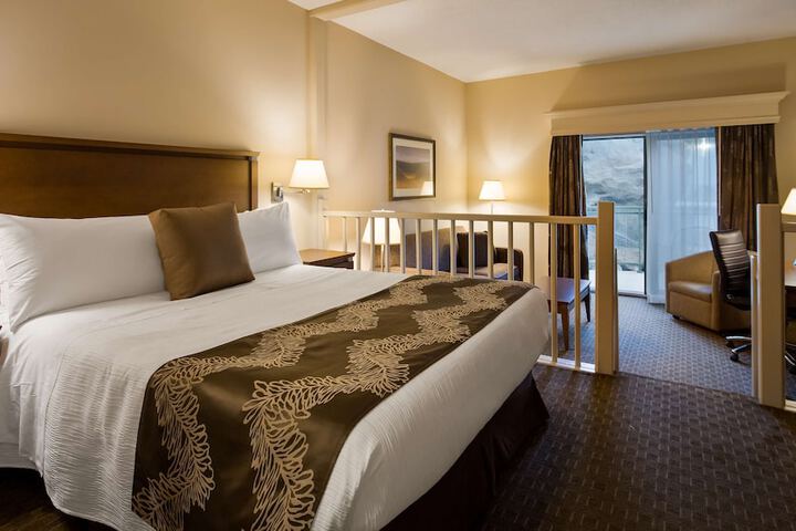 Best Western Plus Lamplighter Inn & Conference Centre