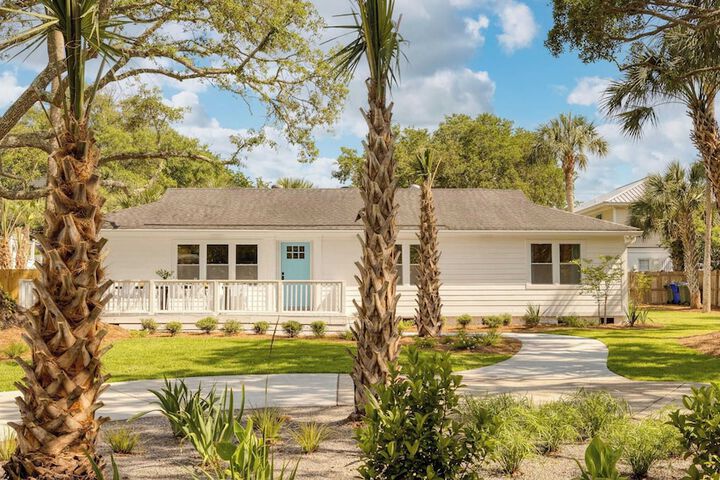 Lumie by Avantstay 5BR Ranch w / Firepit + Patio