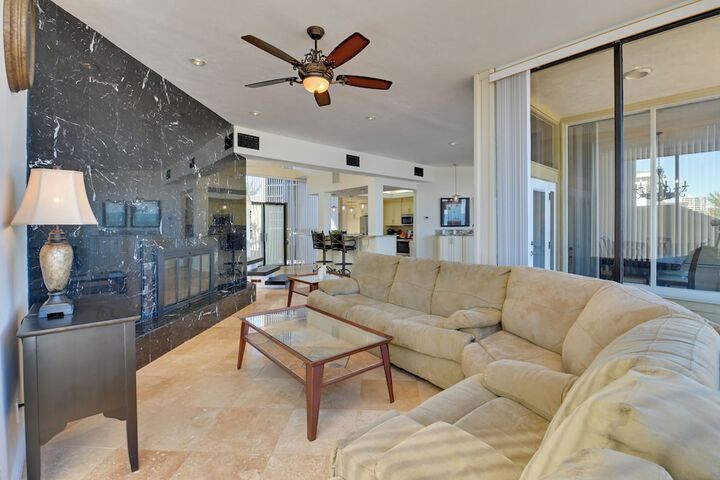 Oceanfront Escape on Wilbur Beach!