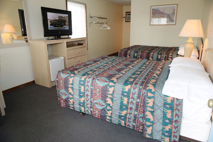 Room 33 of 42