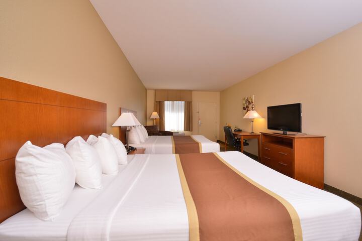Room 25 of 63
