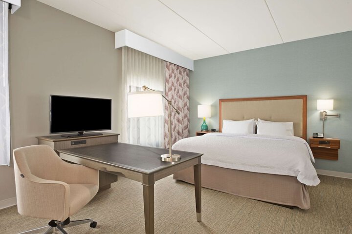 Hampton Inn & Suites North Huntingdon-Irwin