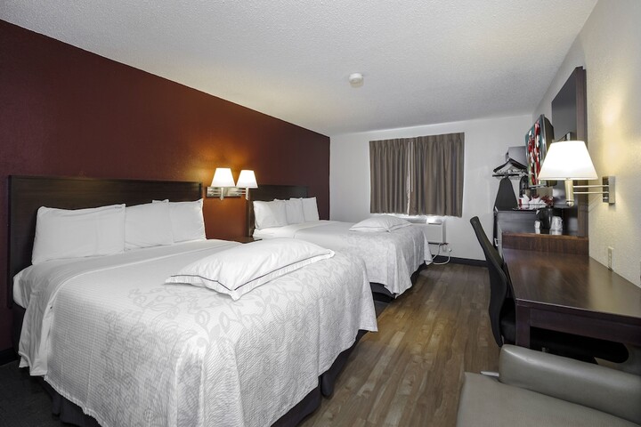 Room 33 of 43