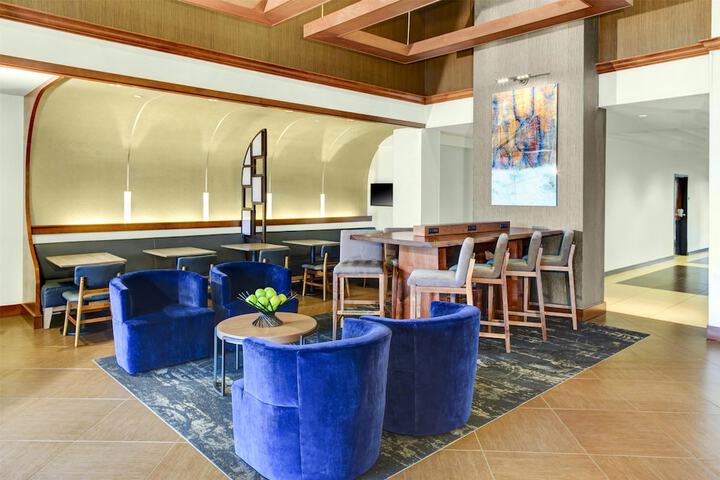 Hyatt Place Detroit / Auburn Hills