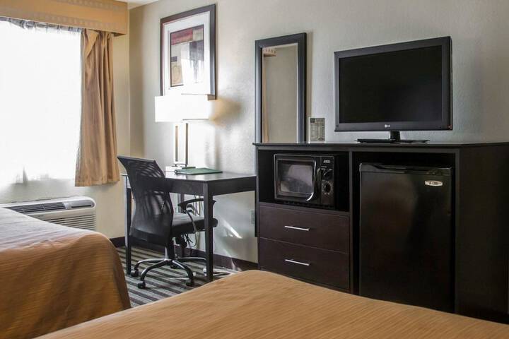 Room 21 of 32