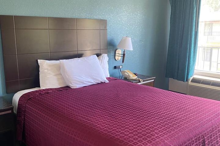 Room 44 of 57