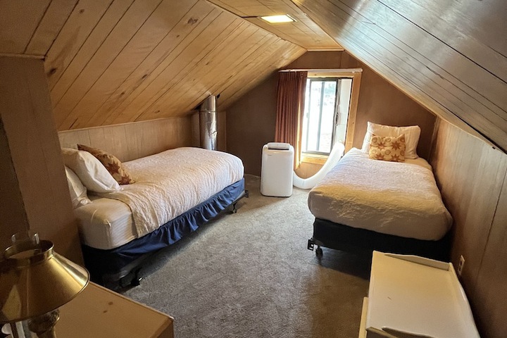 Room 26 of 133