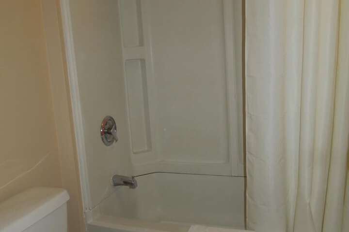 Room 9 of 21