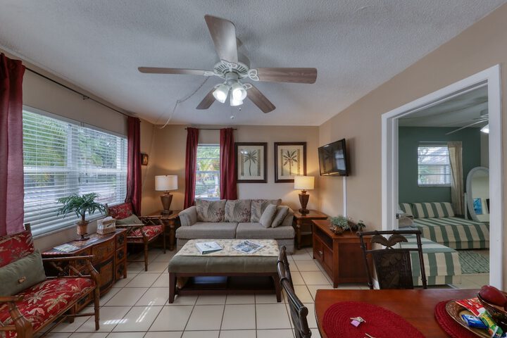 BeachTrail Lodging