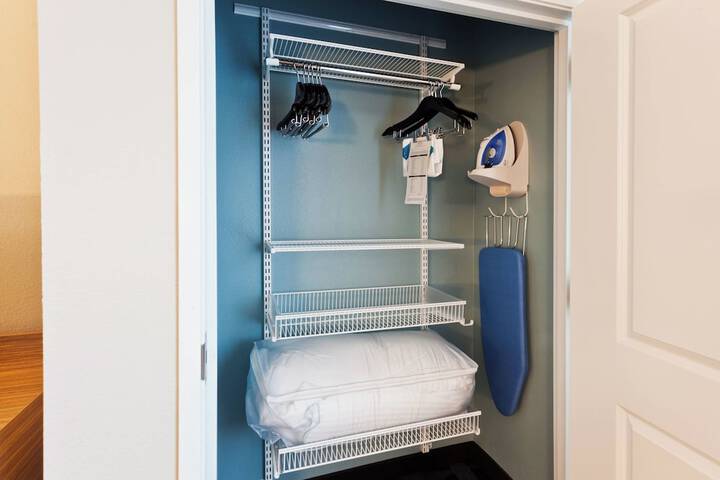 Room 25 of 33