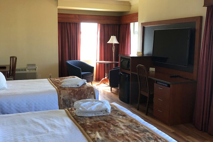 Room 43 of 83