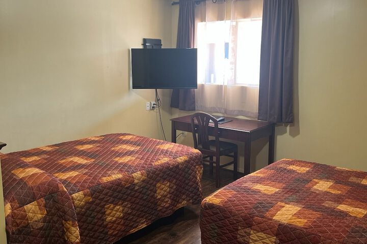 Room 13 of 42