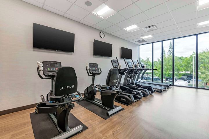 Comfort Inn & Suites Miami International Airport