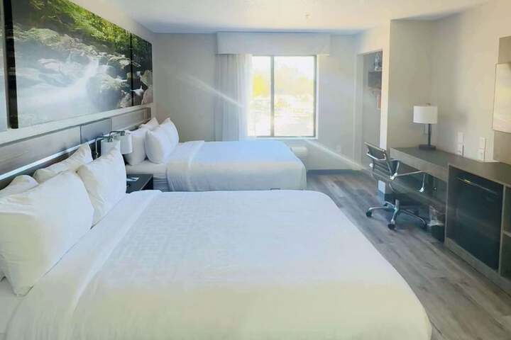 Clarion Pointe Albemarle