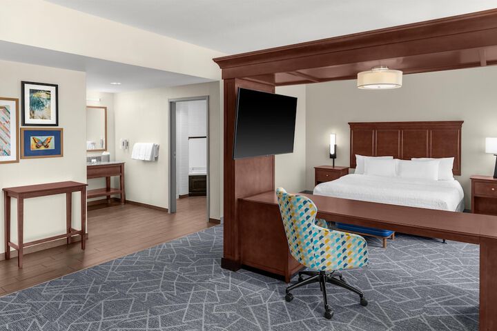 Hampton Inn & Suites Coconut Creek