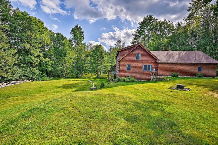 Private Chester Home w / Deck Mins to Skiing!