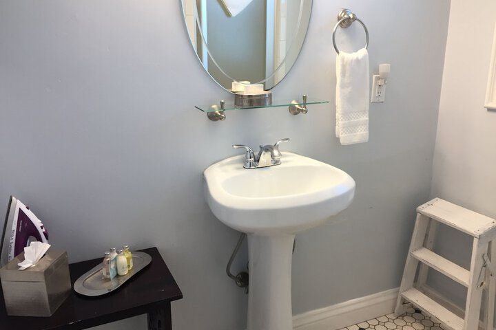 Beach Bungalow Inn and Suites