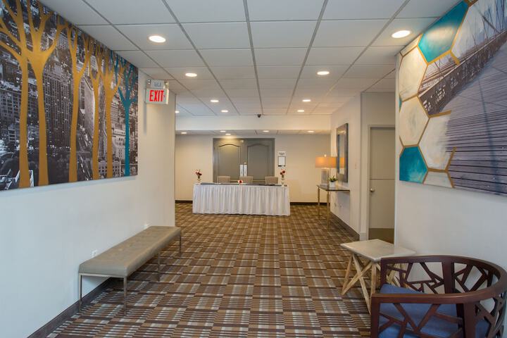 Ballroom/Hall 38 of 45