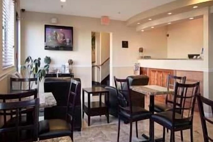 Hotel Interior 6 of 21