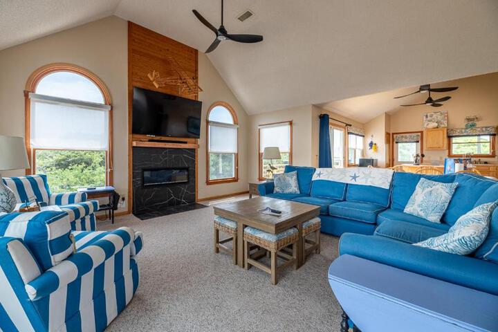 Climate Change - Duck Sea Tern, Oceanside, 280 Yds to Beach, Pool, Hot Tub, Pets OK