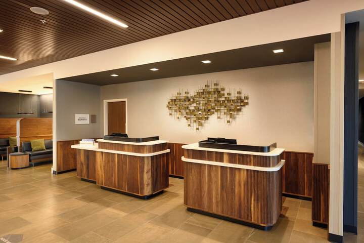 Hotel Interior 6 of 23