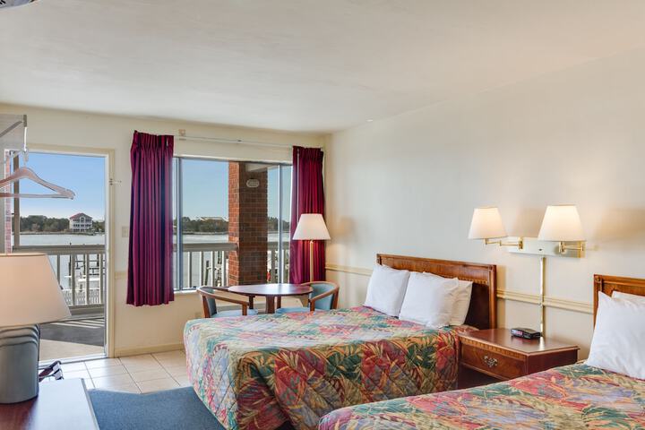 Room 14 of 24