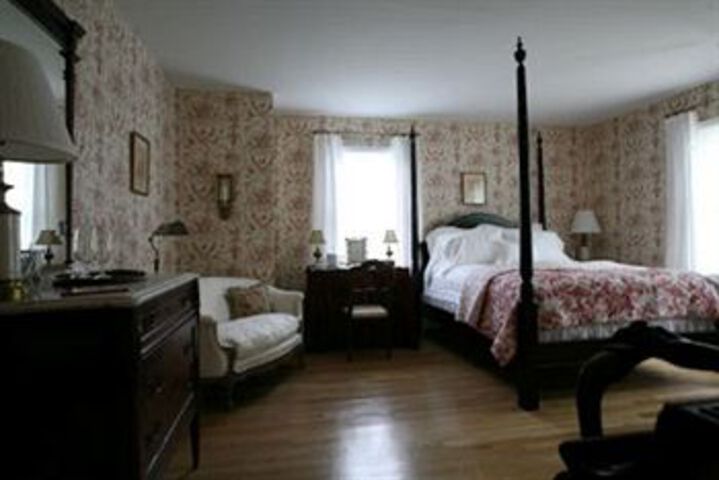 The Shearwater Inn