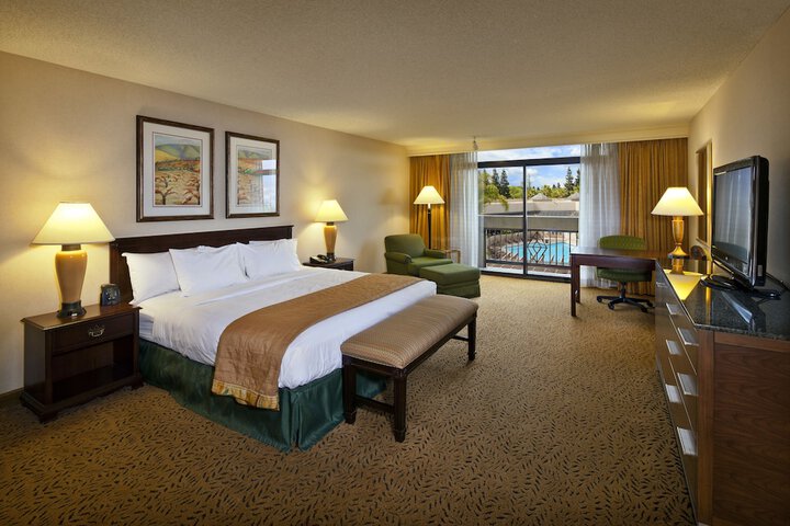 DoubleTree by Hilton San Jose