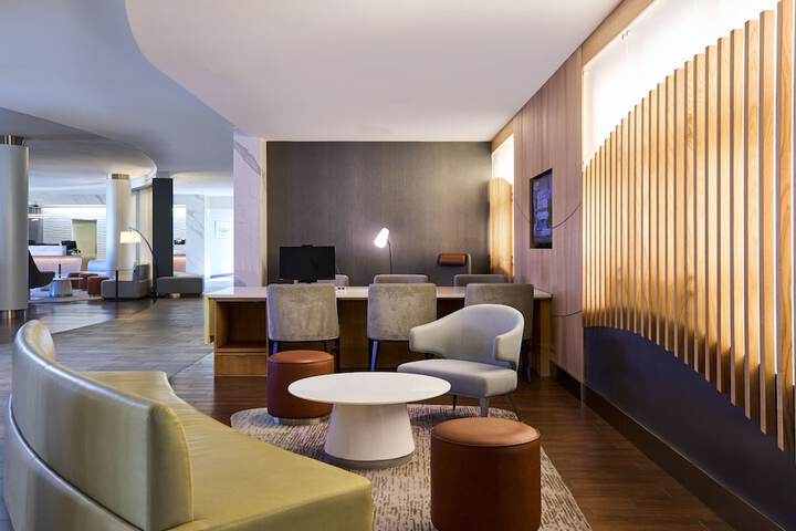 Hotel Interior 9 of 68