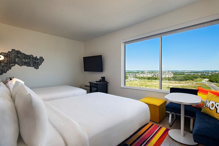 Room 17 of 29