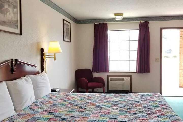 Room 21 of 86