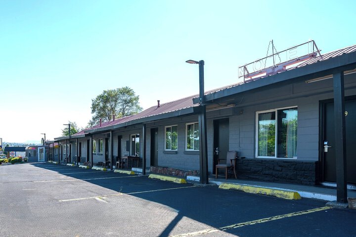 Juniper Motel Madras